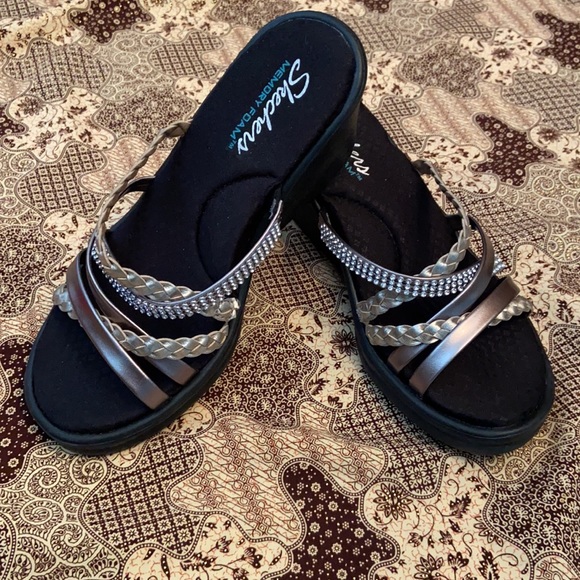 Shoes - Skechers memory foam sandals